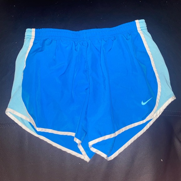 Girls Blue Dri-Fit NIKE Shorts Size M - Picture 1 of 4